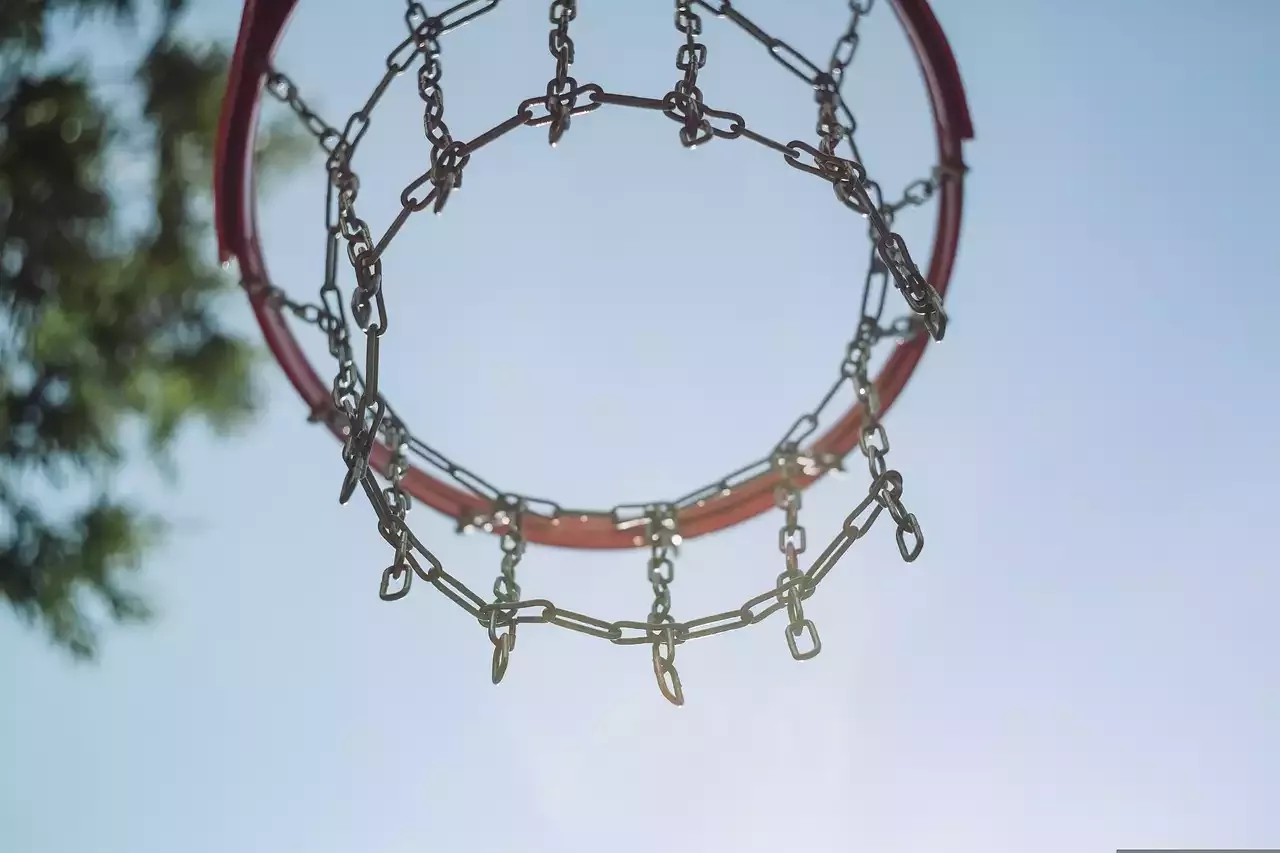 יתרונות פיזיים ונפשיים של משחק כדורסל